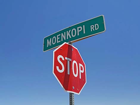Moenkopi Road