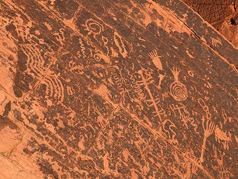 atlatl rock petroglyph