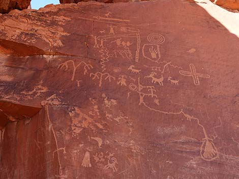 atlatl rock petroglyph