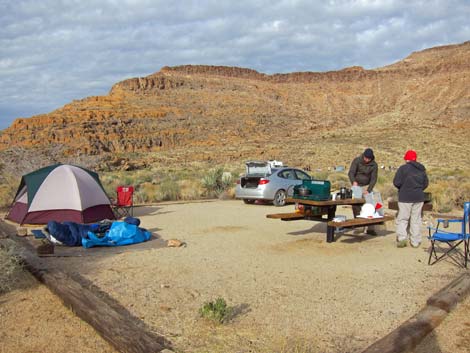 Hole-in-the-Wall Campground